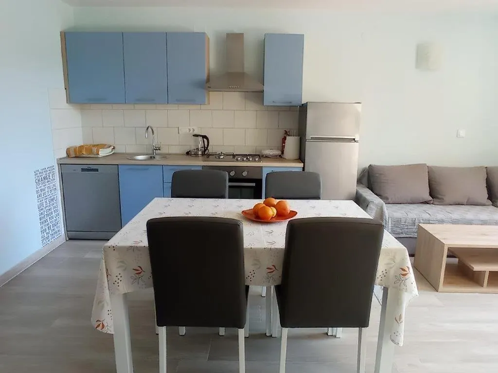 Apartment Rosemary Vinkuran 0*,  Croatia